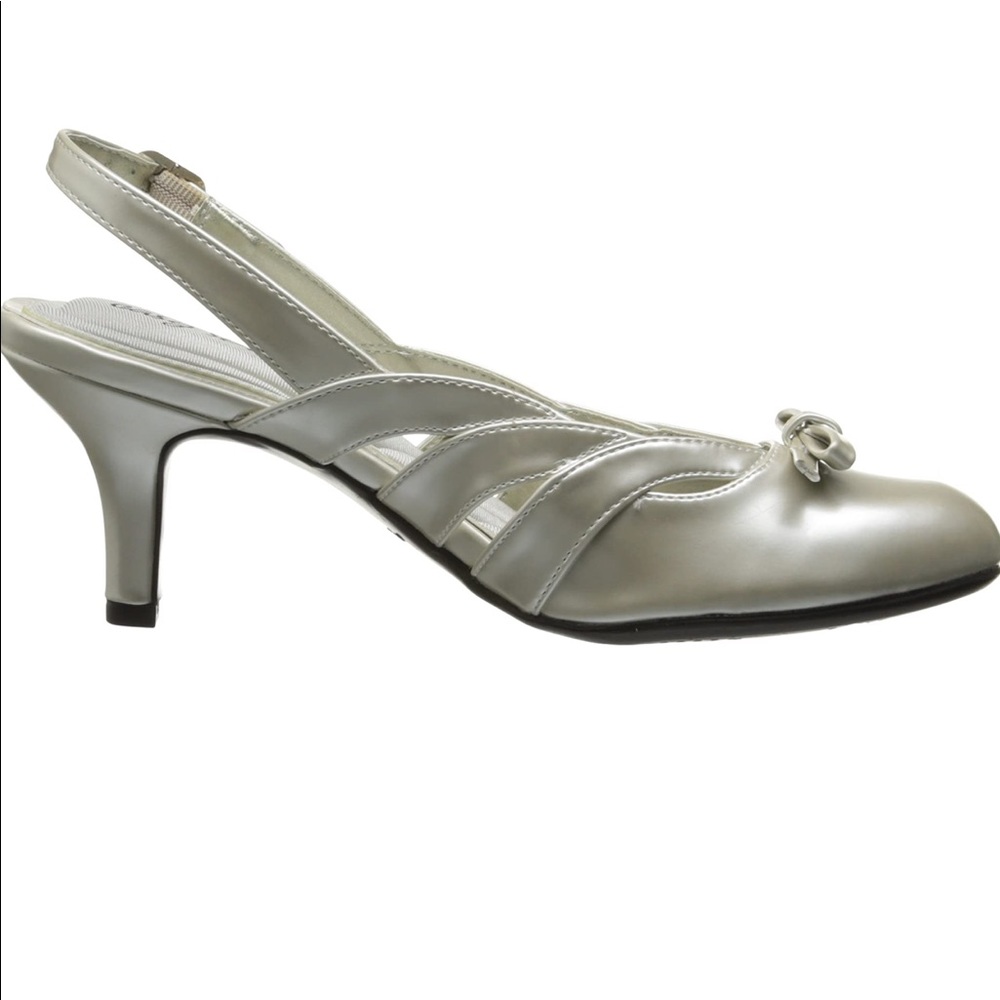 Champagne Patent Dress Pump - Picture 2 of 3